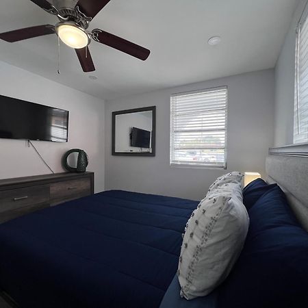 Charming Two Bedroom Apartment. Miami Kültér fotó