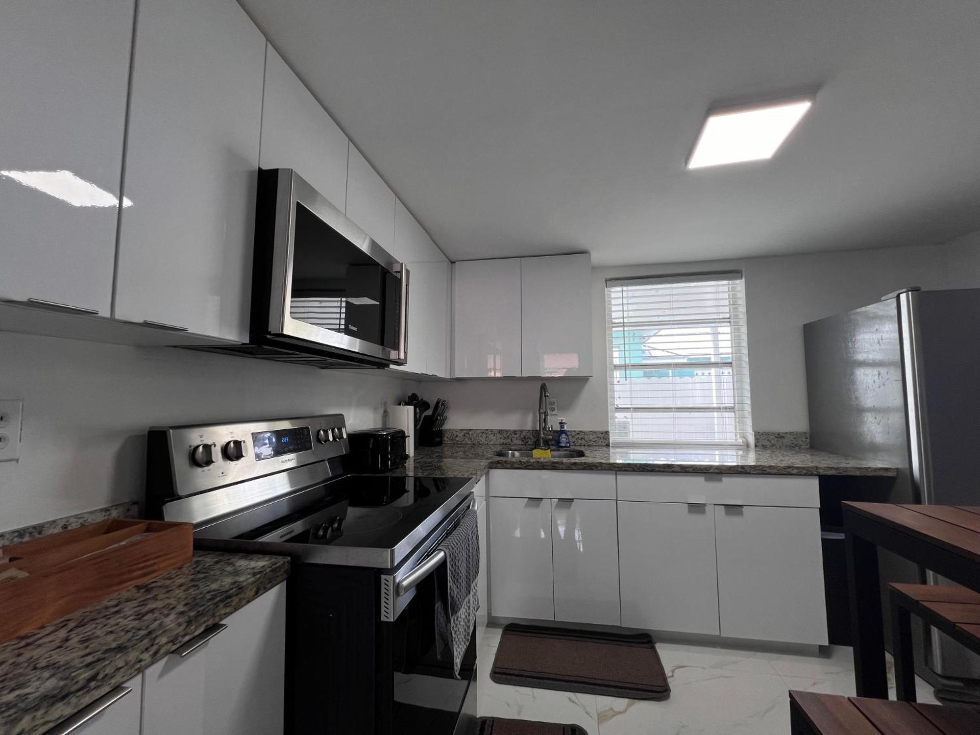 Charming Two Bedroom Apartment. Miami Kültér fotó